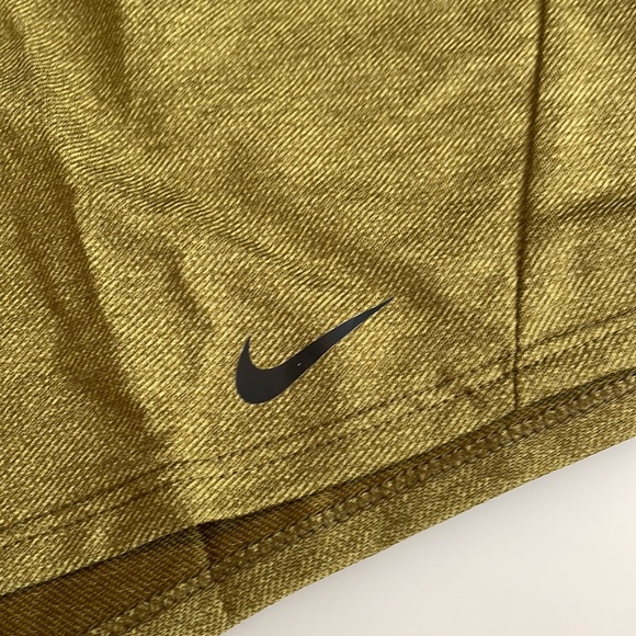 NWT Nike Dri Fit Training Shorts Size XS - Picture 2 of 4